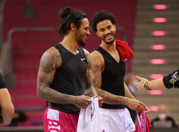 加盟阿森纳 加盟阿森纳