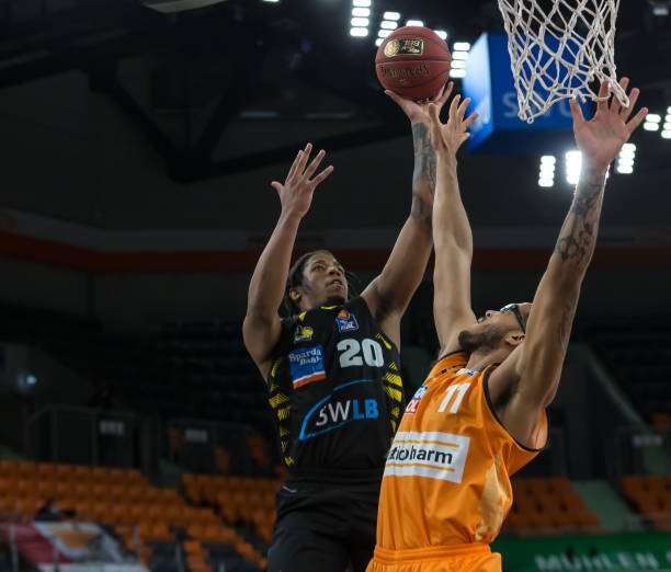 助湖人弥补 助湖人弥补