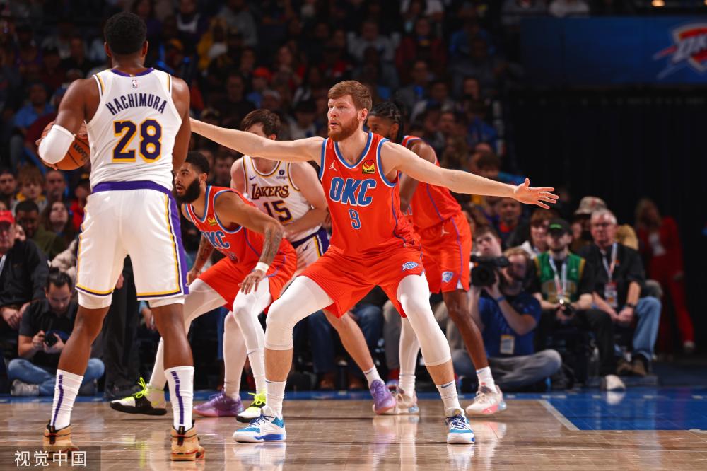 加强球队深 加强球队深