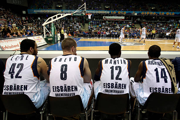 高压逼抢或 高压逼抢或