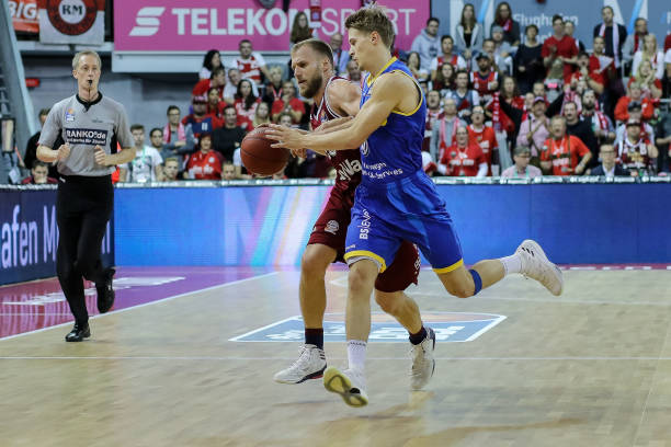 悬念与火药 悬念与火药